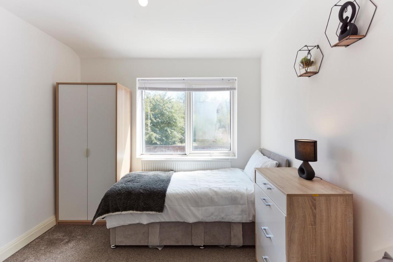 Spacious Home Close To City Centre Location Leeds  Ngoại thất bức ảnh
