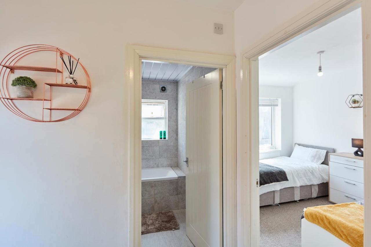 Spacious Home Close To City Centre Location Leeds  Ngoại thất bức ảnh