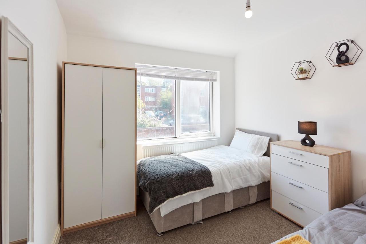 Spacious Home Close To City Centre Location Leeds  Ngoại thất bức ảnh