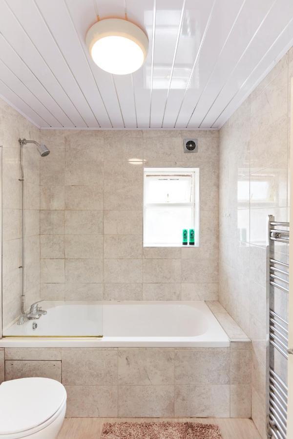 Spacious Home Close To City Centre Location Leeds  Ngoại thất bức ảnh