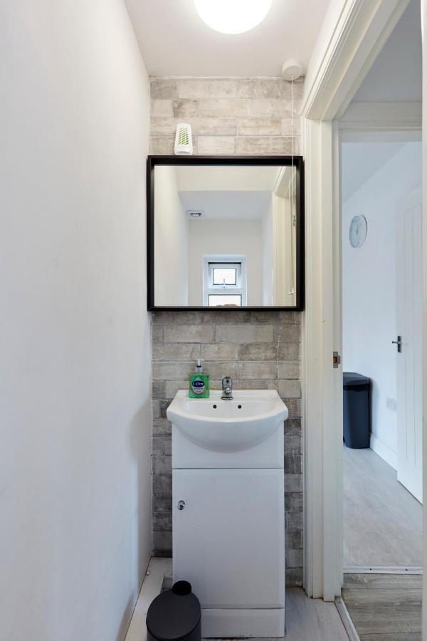 Spacious Home Close To City Centre Location Leeds  Ngoại thất bức ảnh