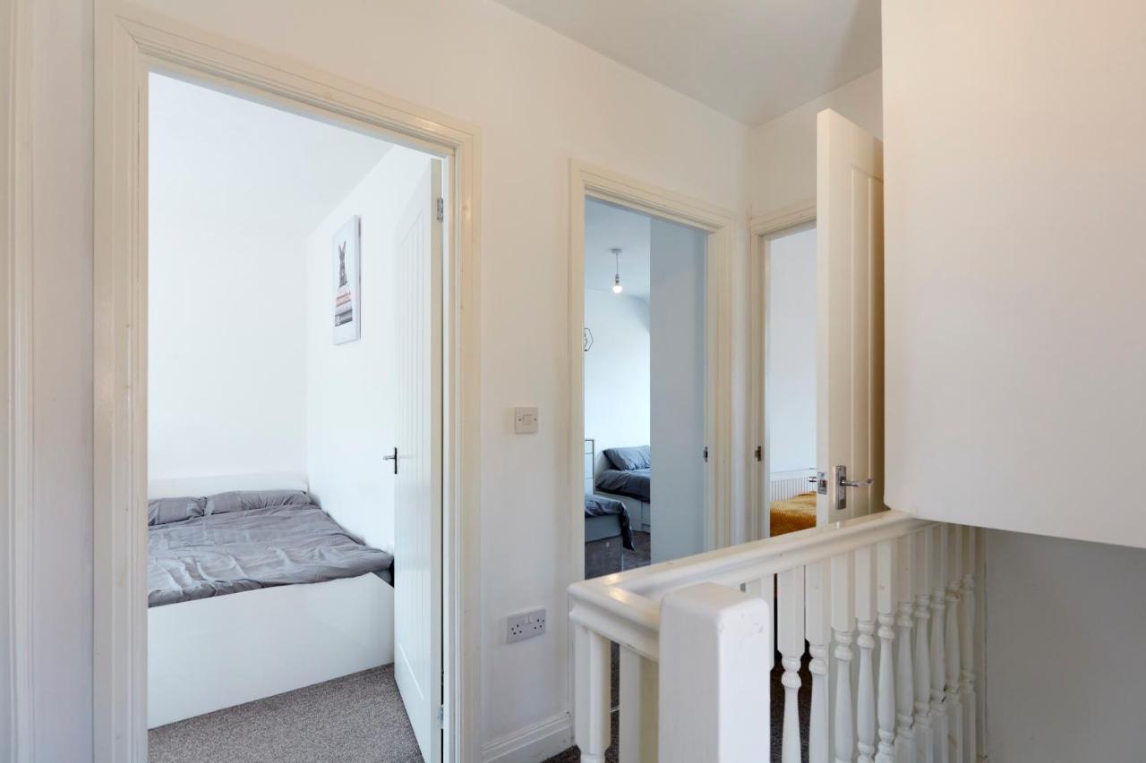 Spacious Home Close To City Centre Location Leeds  Ngoại thất bức ảnh